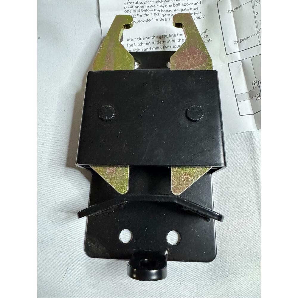 MustGood Heavy Duty Farm Gate Latch 2 Way Gate Latch Perfect for Farms, Pastu... - Picture 8 of 10